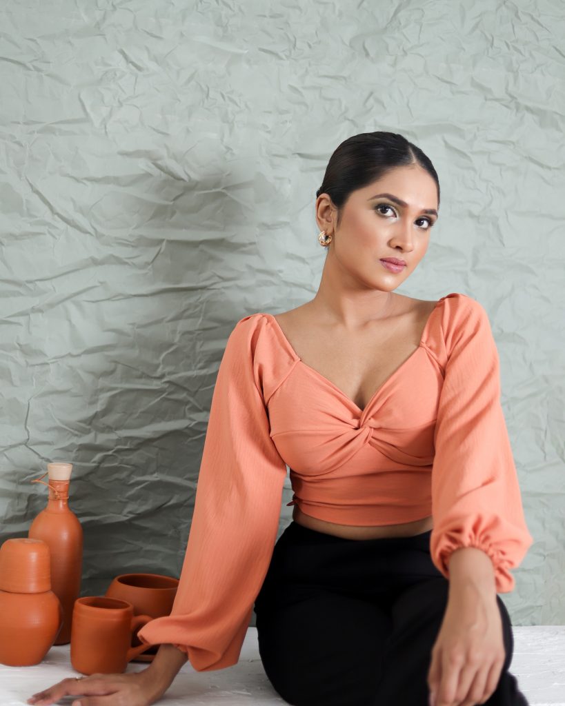 LOLA BALLOON’S SLEEVES TOP – Oyuka Clothing